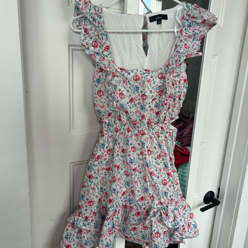 Lulu's White Floral Dress